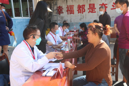 河南省洛陽正骨醫院（河南省骨科醫院）到王孟鎮開展惠民義診活動1136