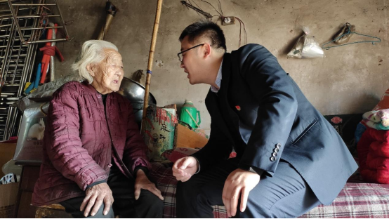 11.2.金融為民暖人心，在平凡中成就不凡丨中原銀行感動中原先進人物系列報道1141