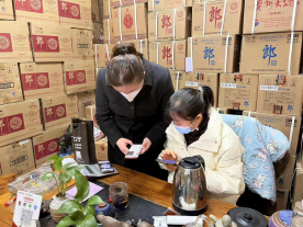 1_副本數(shù)據(jù)驅(qū)動,這款信用貸專門解決商戶在資金上的急難愁盼141