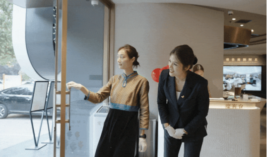 向上生長 她在客戶服務(wù)中找到“人生價值”(配圖)315