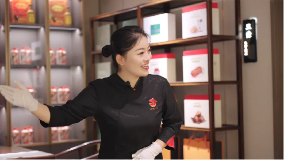 優秀員工湯攀榮680