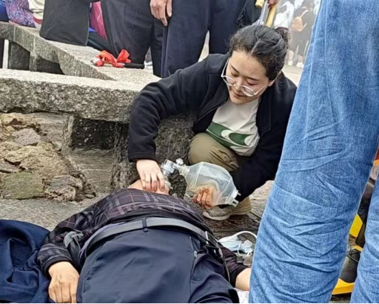 旅游回來還沒上班,表揚信先到了723